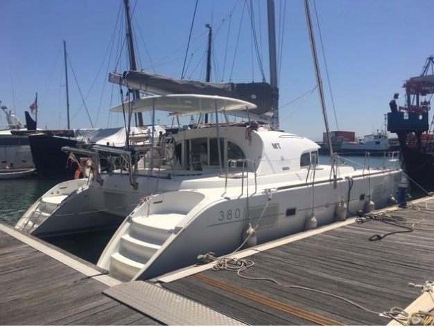 Met Catamaran door de Taagvallei bij Lissabon